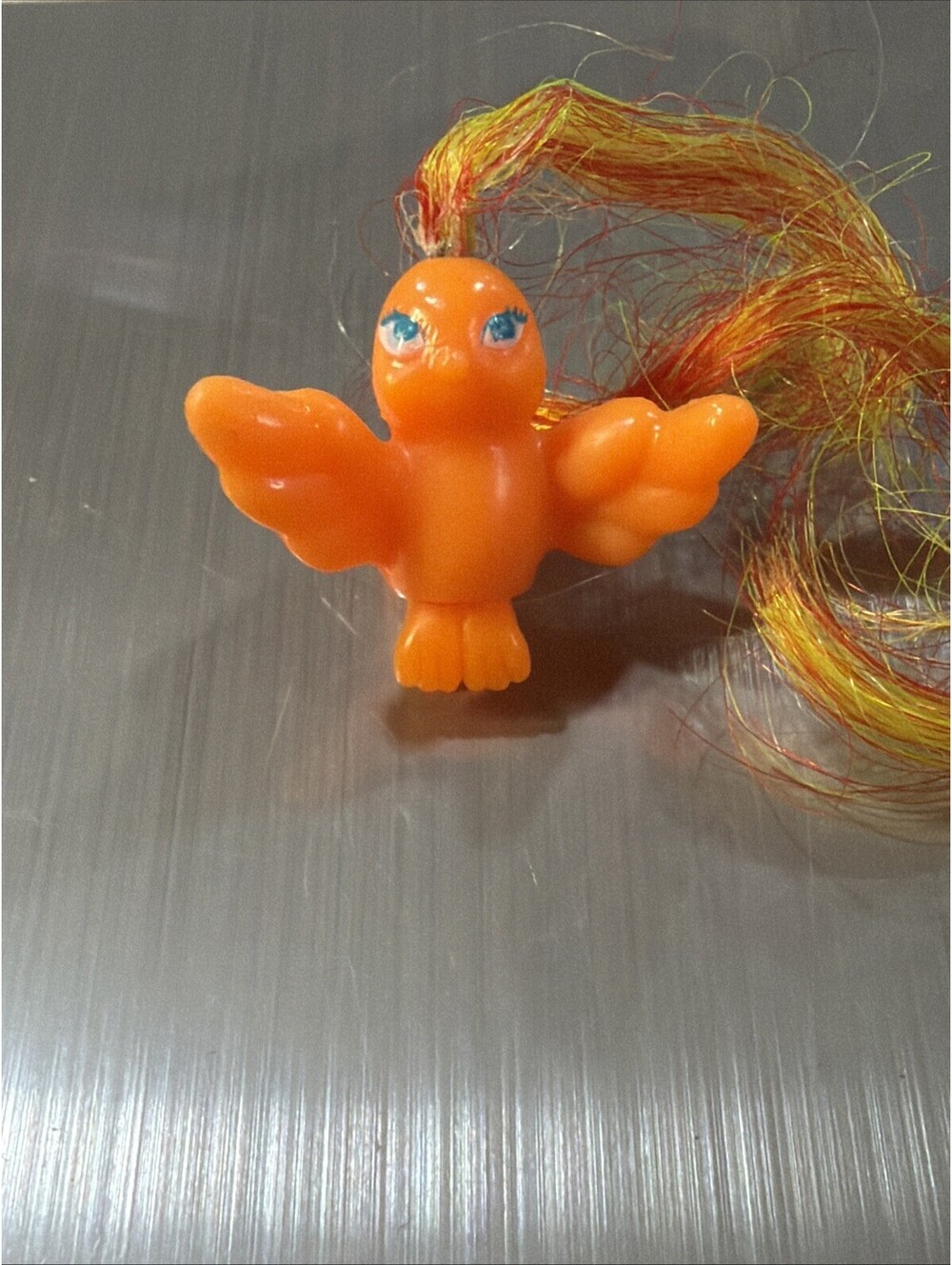 Hasbro Fairy Tails Bird Teeny Tiny Tails Orange Bird Piña Colada